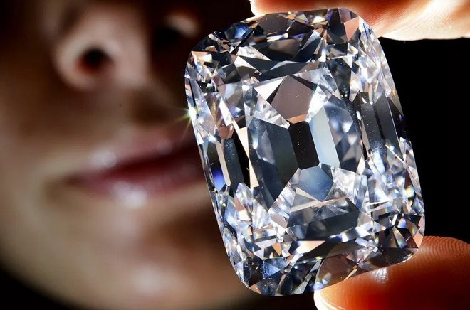 Свойства бриллианта: магические и лечебные, уход и ношение