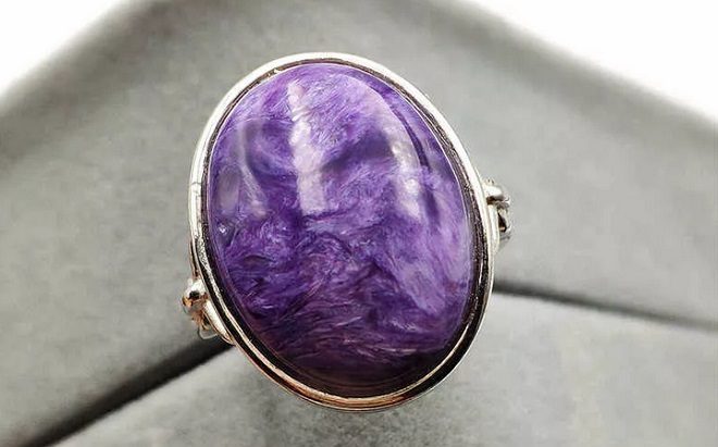 Свойства фиолетовых камней: мистические, польза для организма